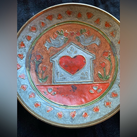 VTG Scalloped Lovebirds Solid Brass Bowl! India. - Picture 2 of 5